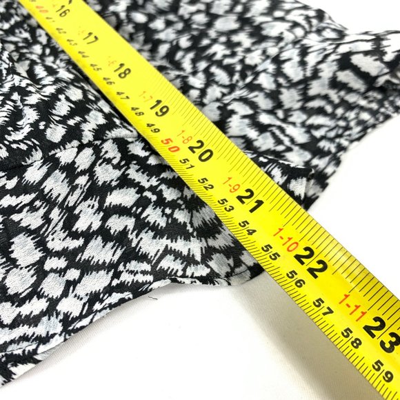3/$25 Allison Taylor Ruffled Print Silk Blouse S - Picture 7 of 7